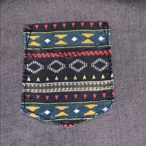 Well taken care of Aeropostale button up! Cheap!